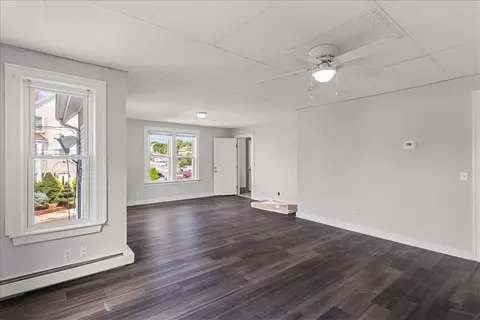 Living - 124 Lincoln St, Woonsocket, RI 02895 photo 6 of 9