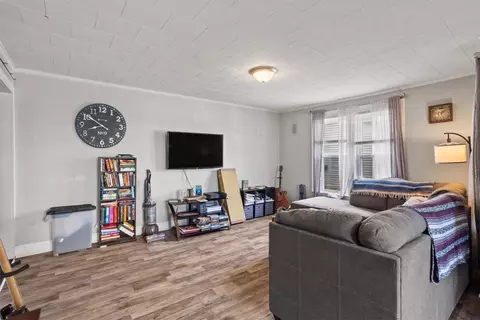 Living - 124 Lincoln St, Woonsocket, RI 02895 photo 2 of 9
