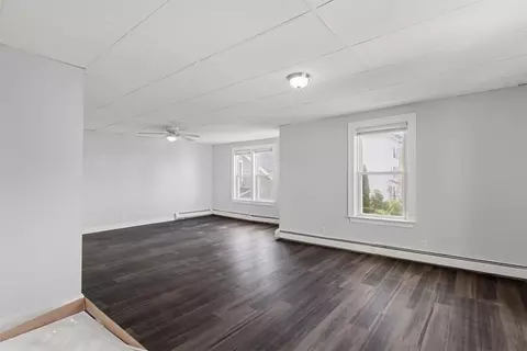 Living - 124 Lincoln St, Woonsocket, RI 02895 photo 4 of 9
