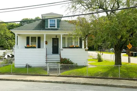 Exterior - 2641 N Main St, Fall River, MA 02720 photo 4 of 5