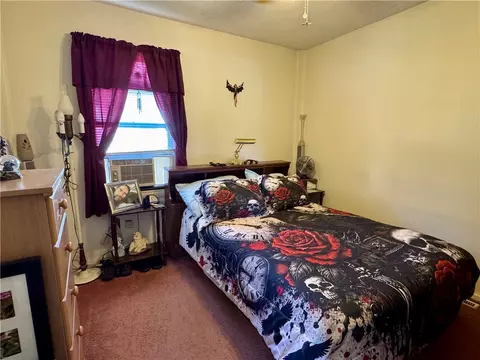 Bedroom - 76 Lydia Ave, Woonsocket, RI 02895 photo 4 of 4