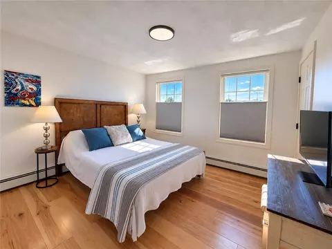 Bedroom - 4 Cooke Pl, Warwick, RI 02888 photo 3 of 4