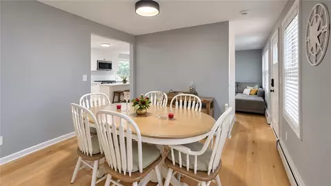 Dining - 4 Cooke Pl, Warwick, RI 02888 photo 4 of 4