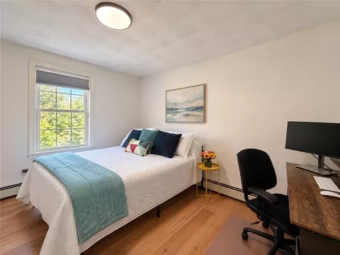 Bedroom - 4 Cooke Pl, Warwick, RI 02888 photo 4 of 4