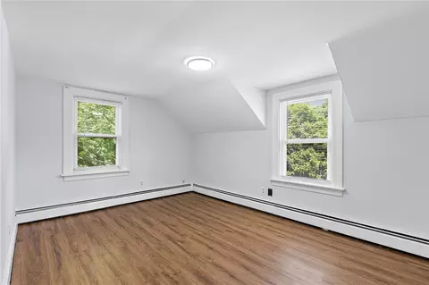 Bedroom - 72 Dayton Ave, Warwick, RI 02889 photo 4 of 7