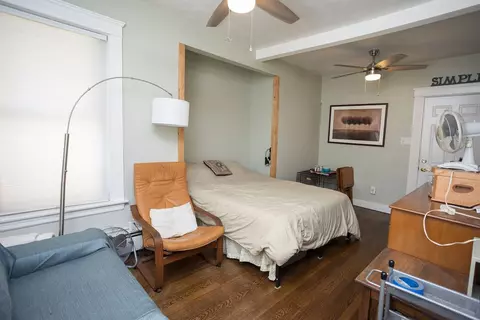 Bedroom - 29 Hamlet Ave, Woonsocket, RI 02895 photo 5 of 10