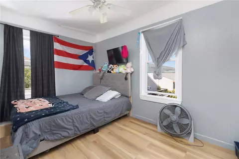 Bedroom - 538 Wood Ave, Woonsocket, RI 02895 photo 7 of 16