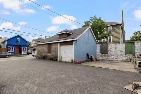 Exterior - 538 Wood Ave, Woonsocket, RI 02895 photo 4 of 8