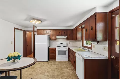 Kitchen - 83 Sage Dr, Warwick, RI 02886 photo 1 of 2