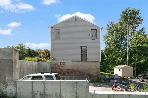 Exterior - 151 Hope Rd, Cranston, RI 02921 photo 4 of 11