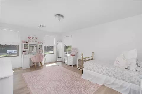 Bedroom - 151 Hope Rd, Cranston, RI 02921 photo 8 of 9