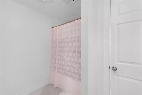 Bath - 151 Hope Rd, Cranston, RI 02921 photo 10 of 10