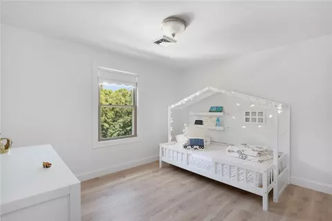Bedroom - 151 Hope Rd, Cranston, RI 02921 photo 6 of 9