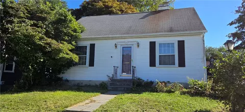 20 Intervale Rd, Cranston, RI 02910