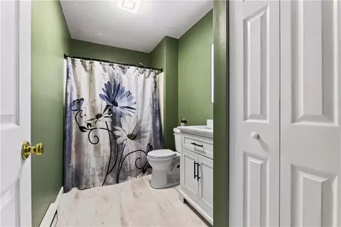 Bath - 22 Apache Dr #B, Westerly, RI 02891 photo 2 of 3