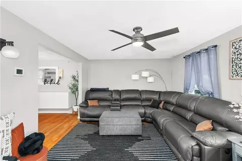 Living - 39 Okinawa Ave, Warwick, RI 02889 photo 1 of 3