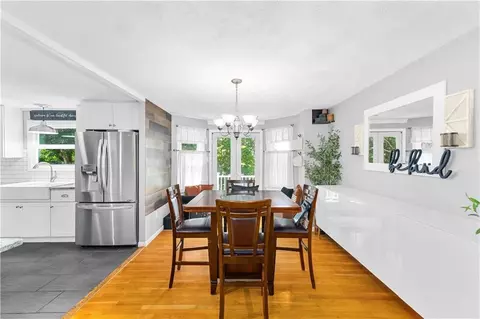 Dining - 39 Okinawa Ave, Warwick, RI 02889 photo 3 of 4