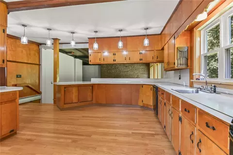 Kitchen - 35 Lane E, Warwick, RI 02888 photo 3 of 3