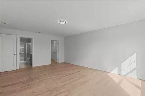 Bedroom - 98 Red Maple Ln, Warwick, RI 02886 photo 1 of 8