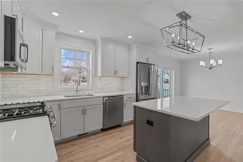 Kitchen - 98 Red Maple Ln, Warwick, RI 02886 photo 2 of 3