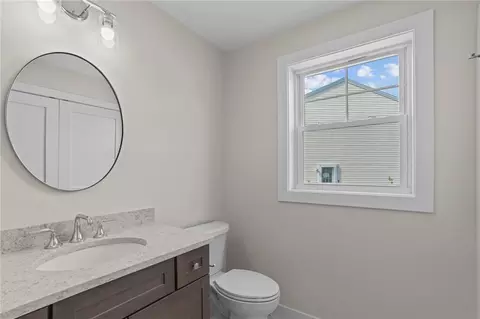 Bath - 98 Red Maple Ln, Warwick, RI 02886 photo 1 of 4