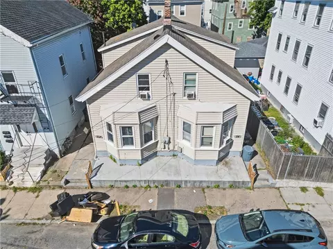 32 Ruggles St, Providence, RI 02908