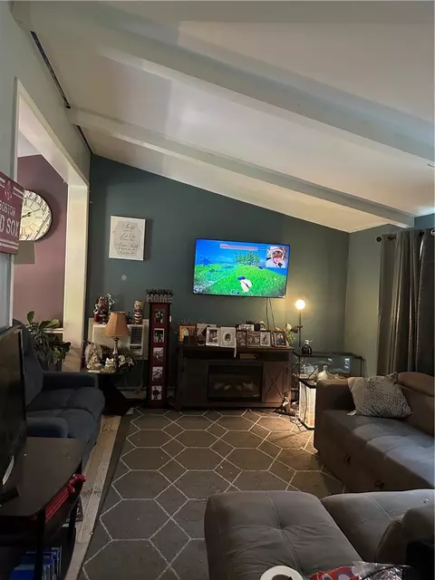 330 Maureen Cir, Mapleville, RI 02839 photo 8