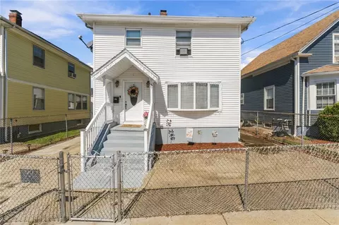 37 Homer St, Providence, RI 02905