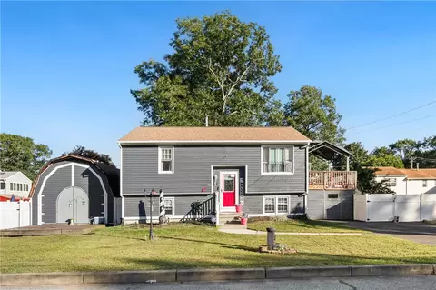 24 Arden Ct, Warwick, RI 02889