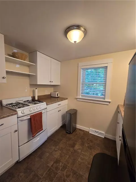 Kitchen - 88 Old Post Rd #6, Westerly, RI 02891 photo 1 of 3