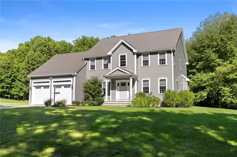 Exterior - 34 E Lantern Rd, Lincoln, RI 02865 photo 2 of 9