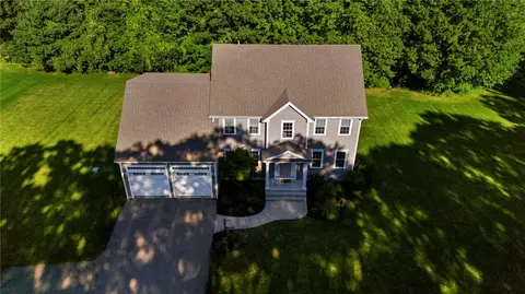 Exterior - 34 E Lantern Rd, Lincoln, RI 02865 photo 9 of 9