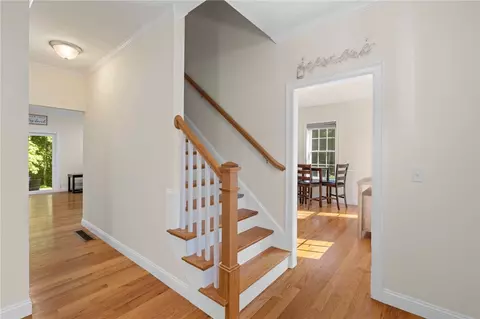 Entry Way - 34 E Lantern Rd, Lincoln, RI 02865 photo 1 of 4