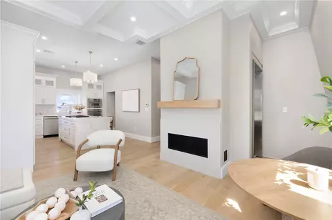41 School St #3, Newport, RI 02840