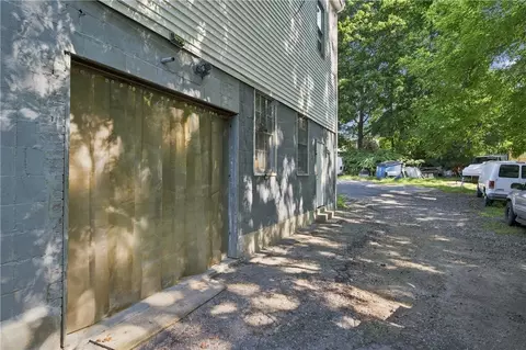 Exterior - 168 Rockland Ave, Woonsocket, RI 02895 photo 9 of 11