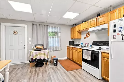 Kitchen - 168 Rockland Ave, Woonsocket, RI 02895 photo 2 of 3