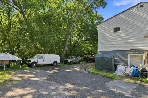 Exterior - 168 Rockland Ave, Woonsocket, RI 02895 photo 10 of 11