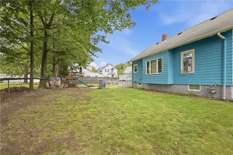 Exterior - 99 Phillips Ave, Warwick, RI 02888 photo 10 of 11