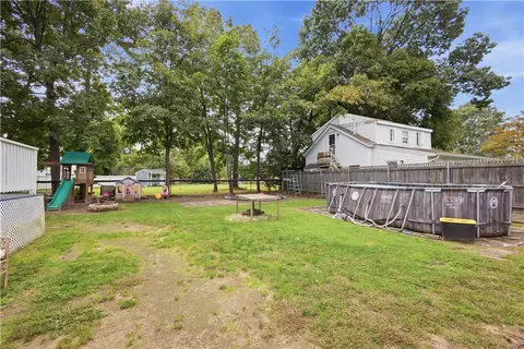 Exterior - 99 Phillips Ave, Warwick, RI 02888 photo 7 of 11