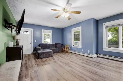 Living - 99 Phillips Ave, Warwick, RI 02888 photo 1 of 3