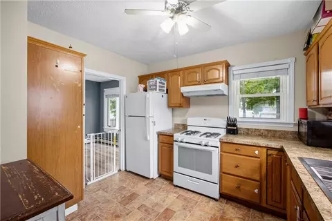 Kitchen - 99 Phillips Ave, Warwick, RI 02888 photo 2 of 3