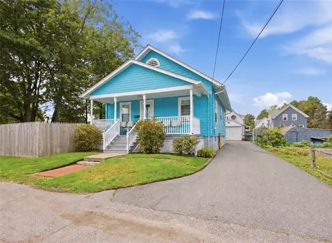 Exterior - 99 Phillips Ave, Warwick, RI 02888 photo 3 of 11
