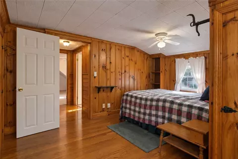 Bedroom - 81 Park View Ave, Warwick, RI 02888 photo 7 of 13
