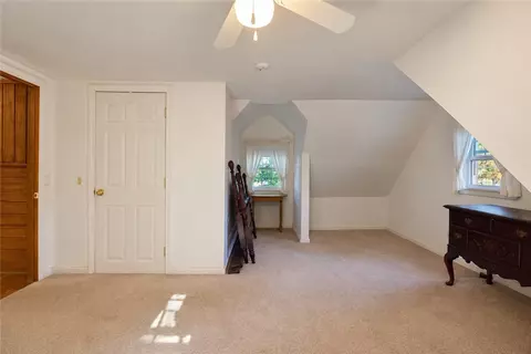 Bedroom - 81 Park View Ave, Warwick, RI 02888 photo 11 of 13