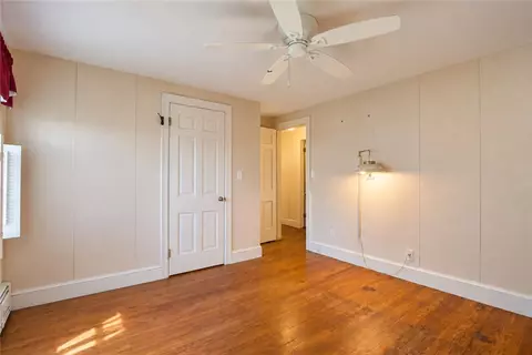 Bedroom - 81 Park View Ave, Warwick, RI 02888 photo 5 of 13