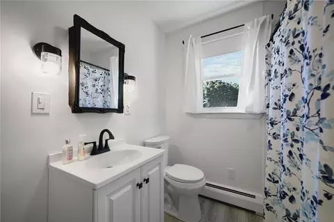 Bath - 6 Colonial Dr, Westerly, RI 02891 photo 4 of 4