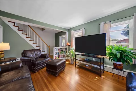 Living - 6 Colonial Dr, Westerly, RI 02891 photo 4 of 6