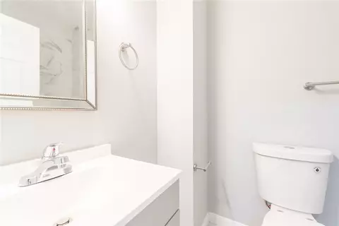 Bath - 184 Avenue C #-2, Woonsocket, RI 02895 photo 3 of 3