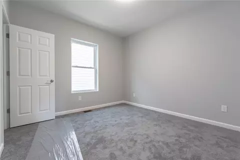 Bedroom - 184 Avenue C #-2, Woonsocket, RI 02895 photo 2 of 3