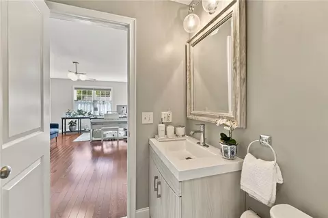 Entry Way - 222 Post Rd #3A, Westerly, RI 02891 photo 3 of 3